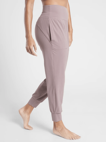 The Coziest Gifts For Her Under $100 | The-E-Tailer.com/Blog